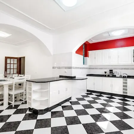 Holiday home Heredia - 5 Min Form The