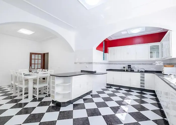 Tatil Evi Heredia - 5 Min Form The *