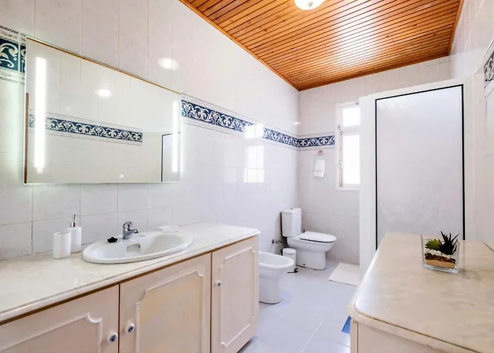 Heredia - 5 Min Form The Ribeira Brava